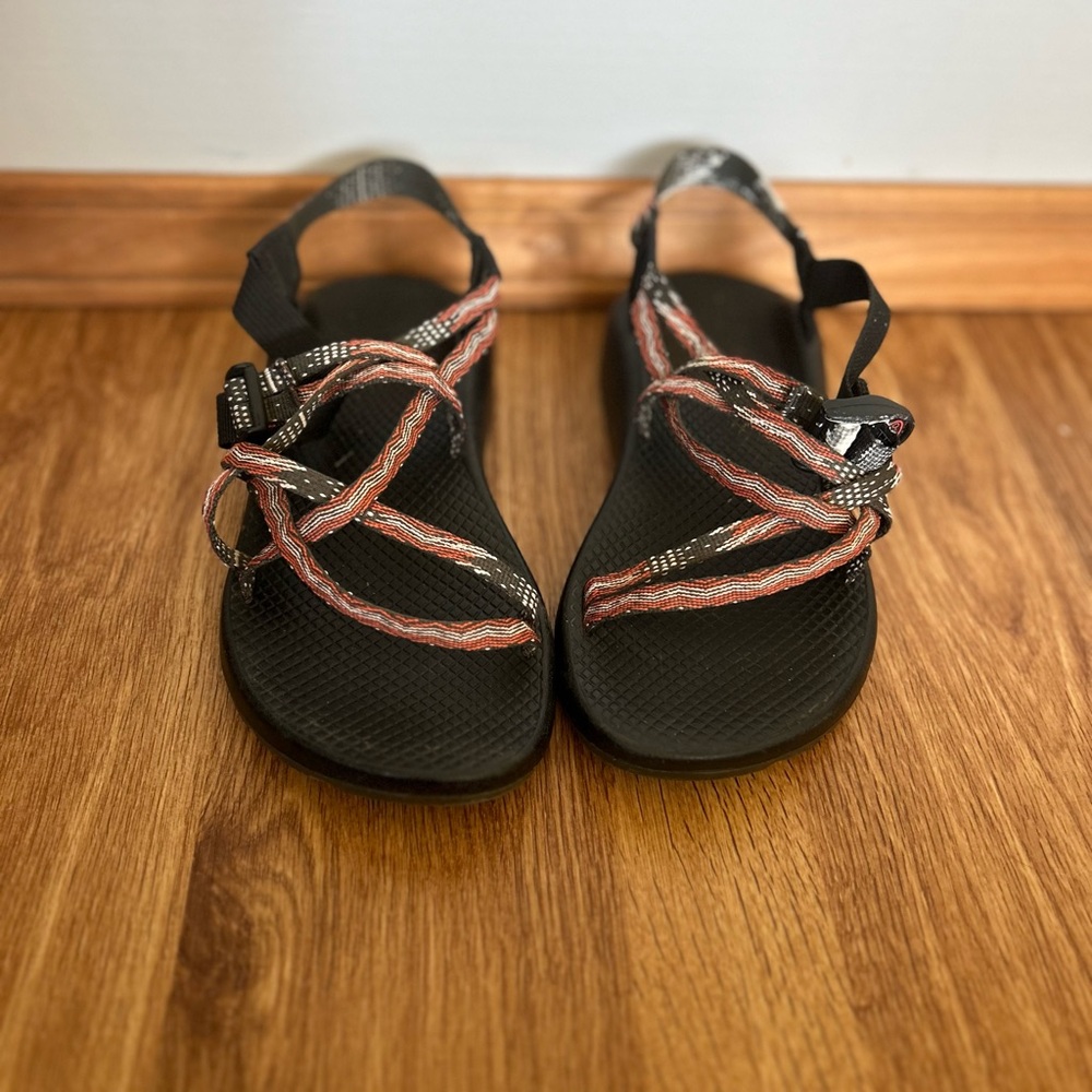Women’s Size 8 Chaco